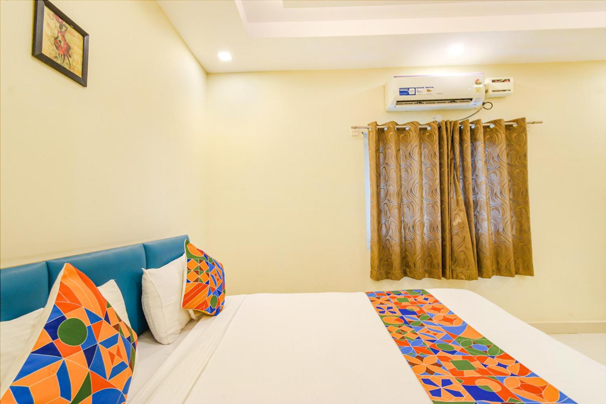 Fabhotel Tals Hitech - Nr Jubliee Enclave, Hitech 2*