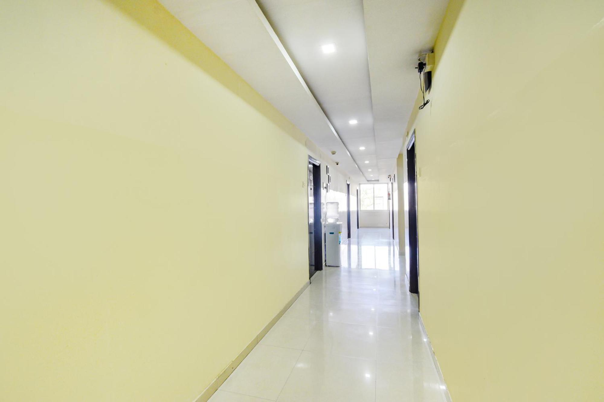 Fabhotel Tals Hitech - Nr Jubliee Enclave, Hitech