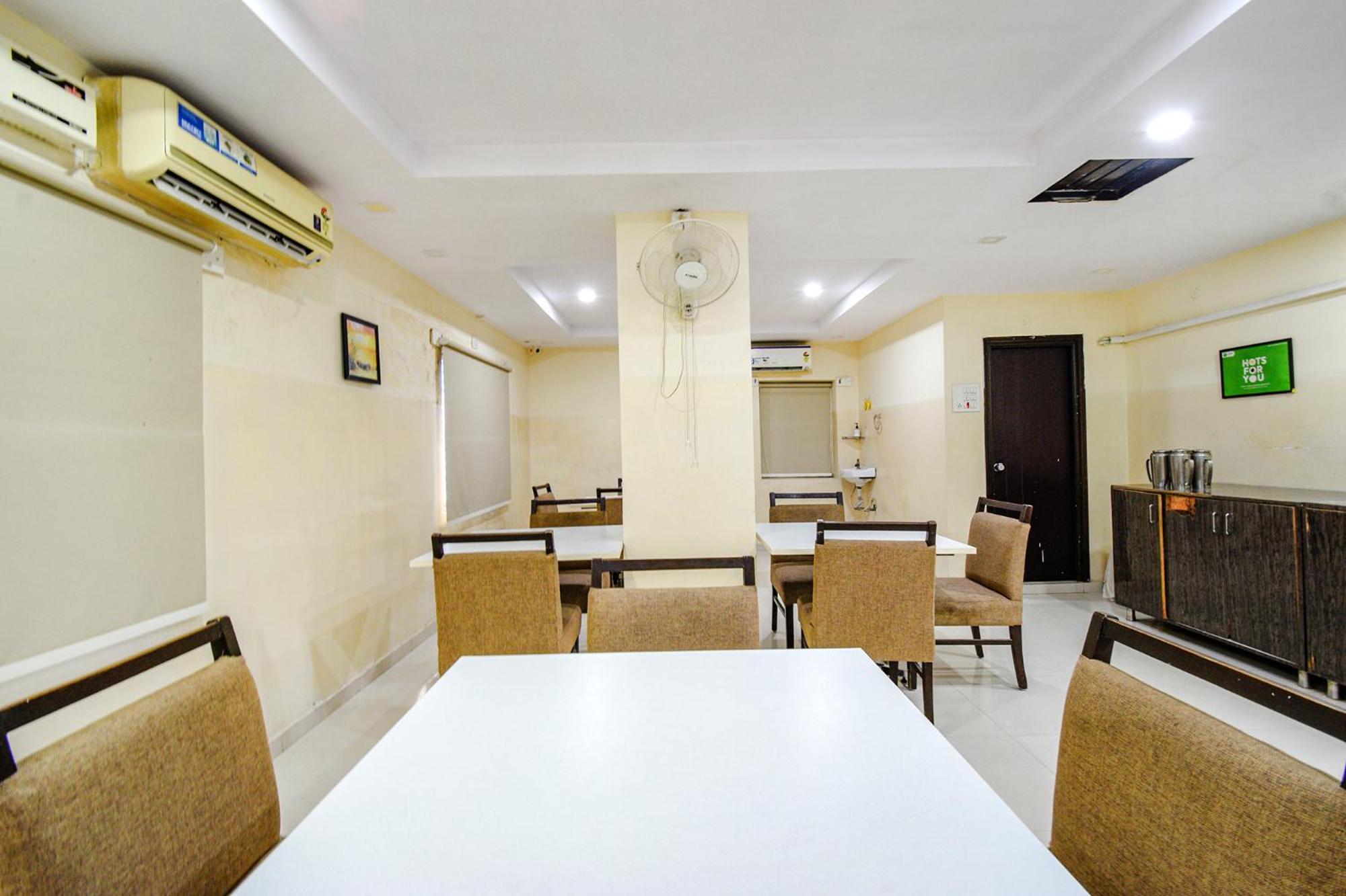 Fabhotel Tals Hitech - Nr Jubliee Enclave, Hitech 2*
